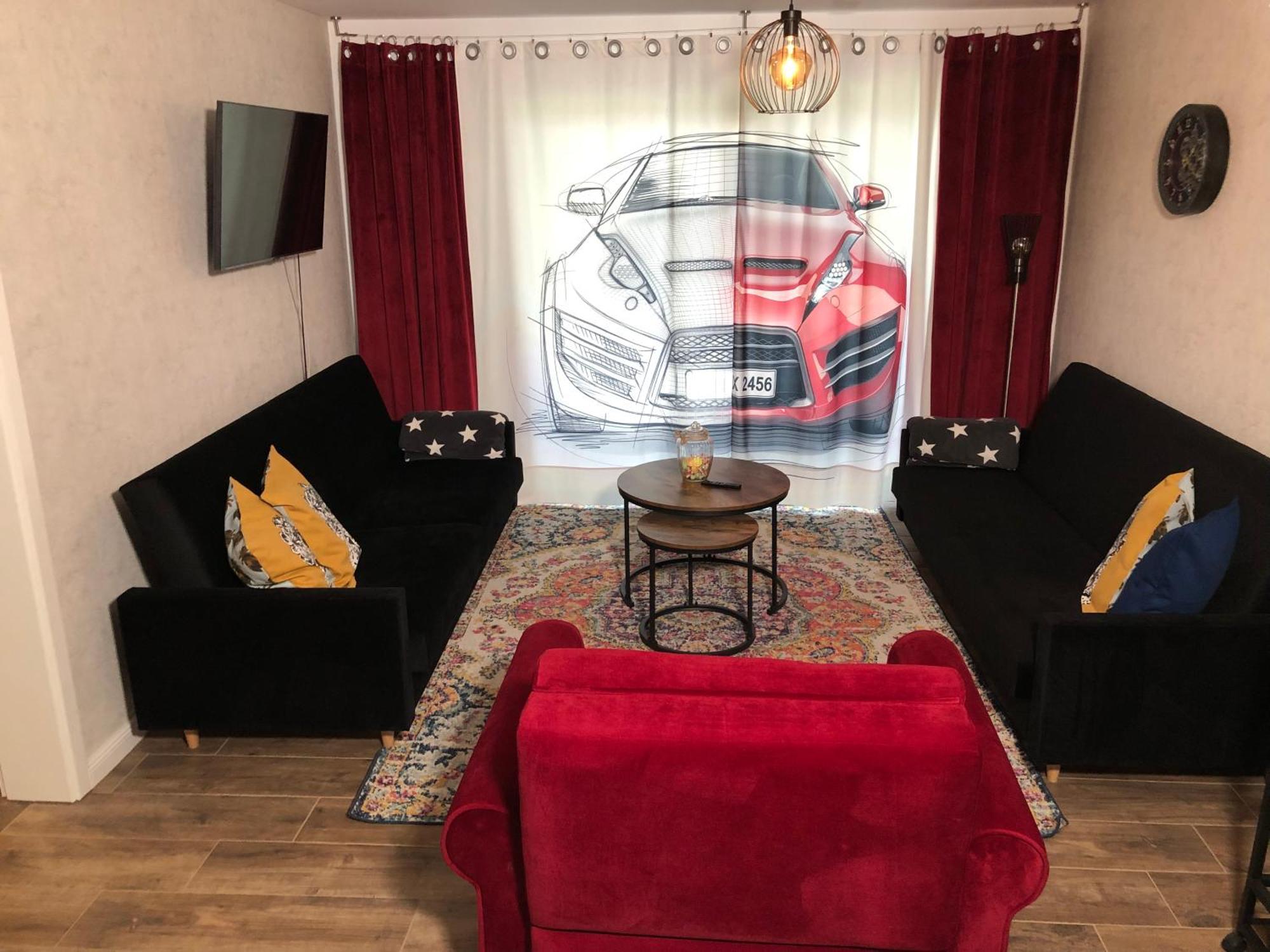 Stylisches Maybach Appartement Mit Terrasse Fuer 5 Personen, 5 Betten, Grosse Kochinsel, Homeoffice Mit 250Mbit Wlan Aidlingen Exterior photo