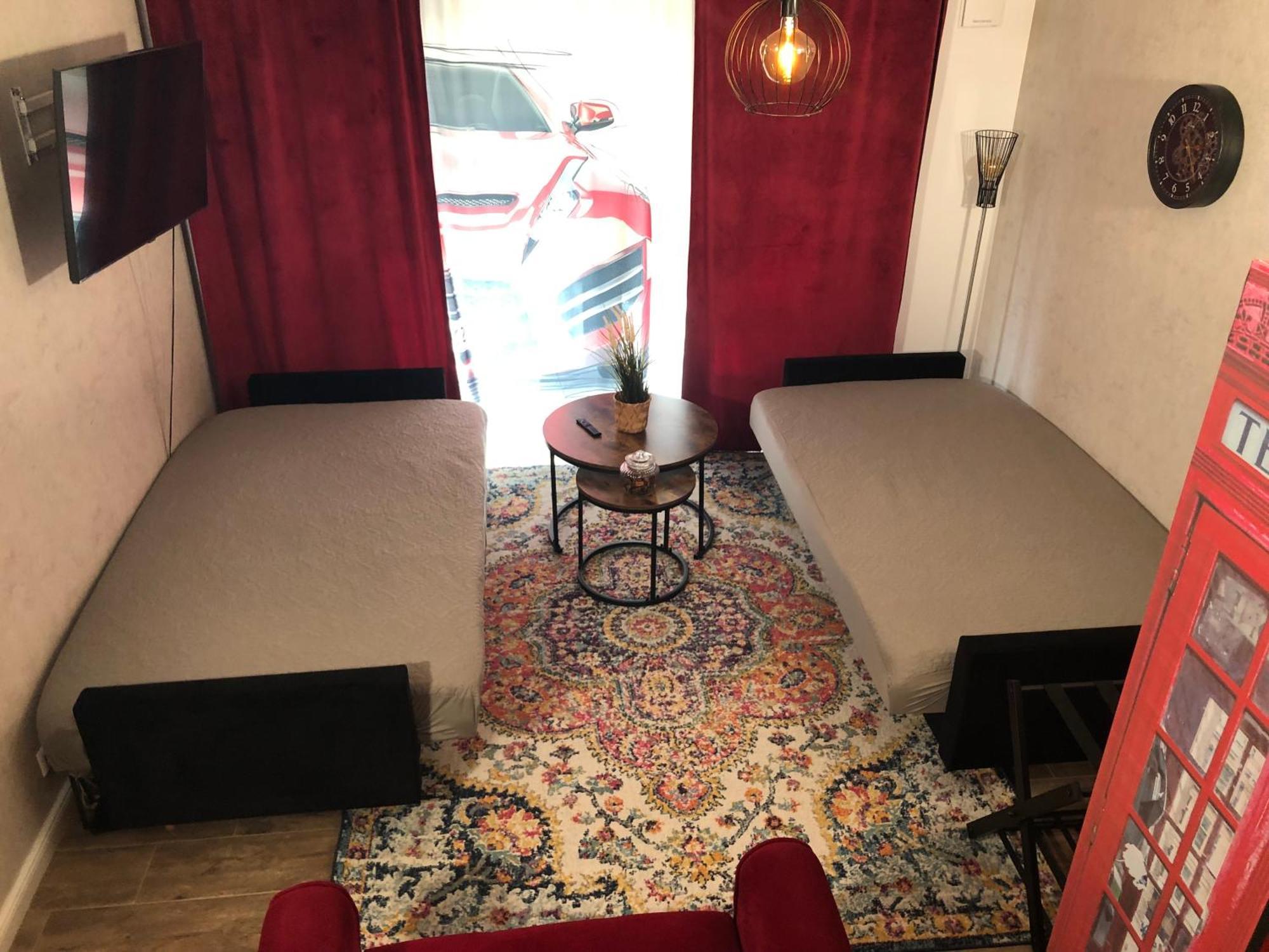 Stylisches Maybach Appartement Mit Terrasse Fuer 5 Personen, 5 Betten, Grosse Kochinsel, Homeoffice Mit 250Mbit Wlan Aidlingen Exterior photo